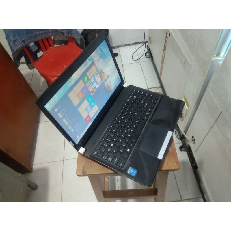 D126 Laptop Toshiba Portege Ram 4gb HDD 500gb core i5 keybord Backlight