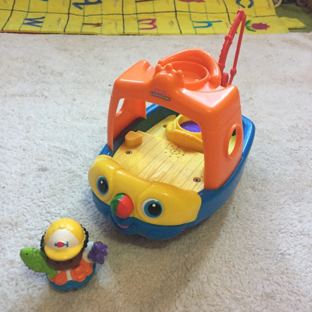 Fisher price Little People sail and float boat