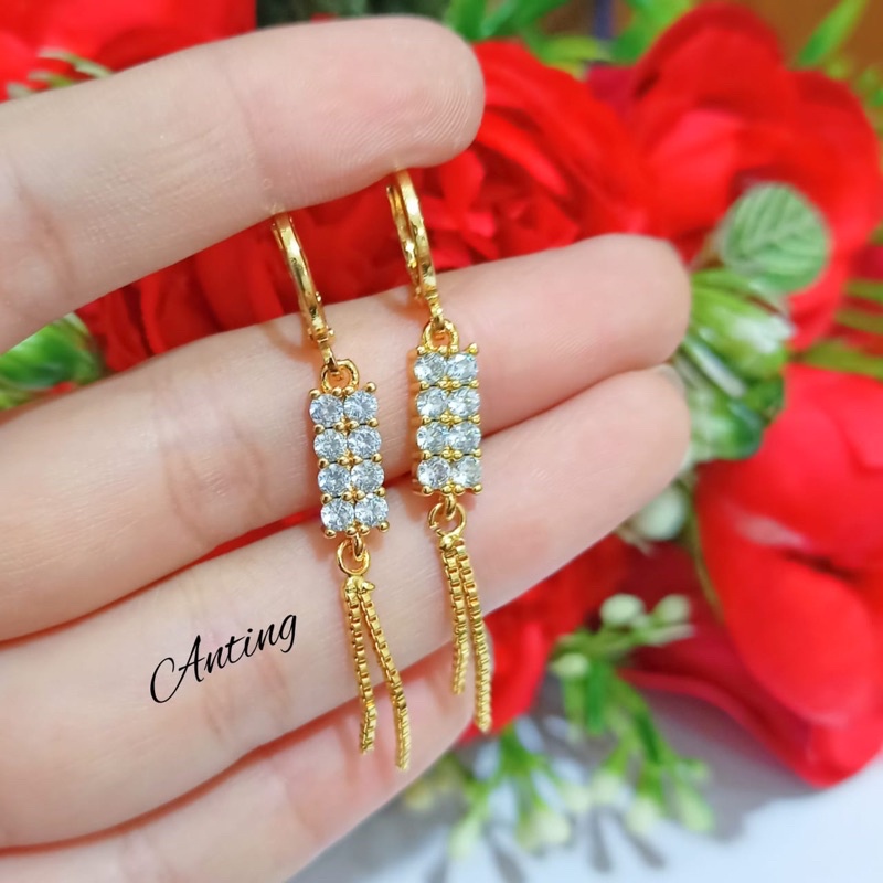 Anting Wanita Motif Kotak