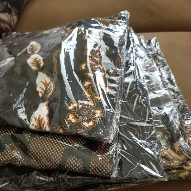 Kemeja Batik Pria Motif Abri