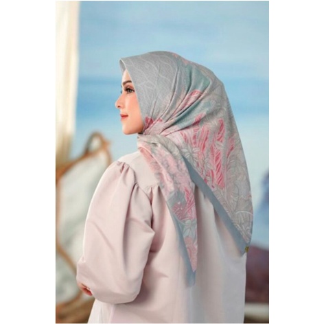 Preloved Buttonscarves Nusantara Savanna