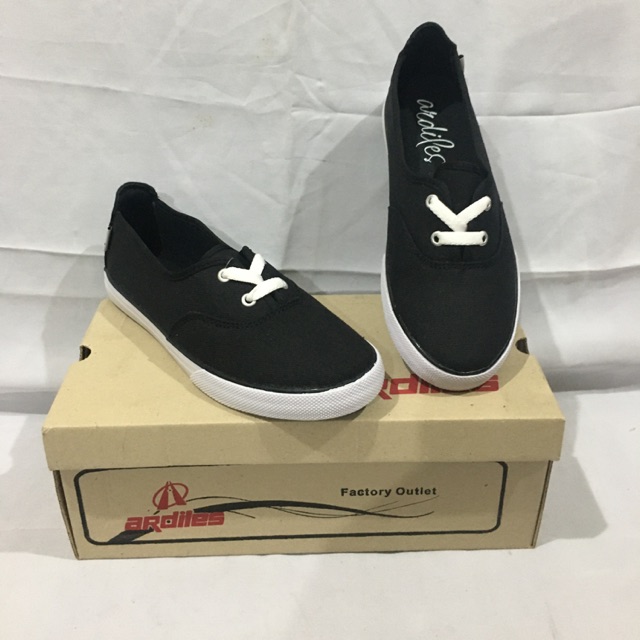 Sepatu kasual/sneakers wanita ARDILES FASO HITAM/PUTIH