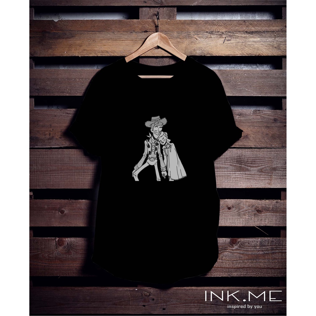 WOODY N JESSIE BW TSHIRT- KAOS KOLEKSI TOY STORY-TOY STORY UNISEX TEE