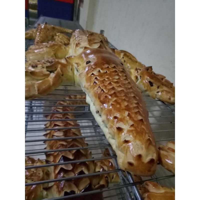 

Roti Buaya Bandung