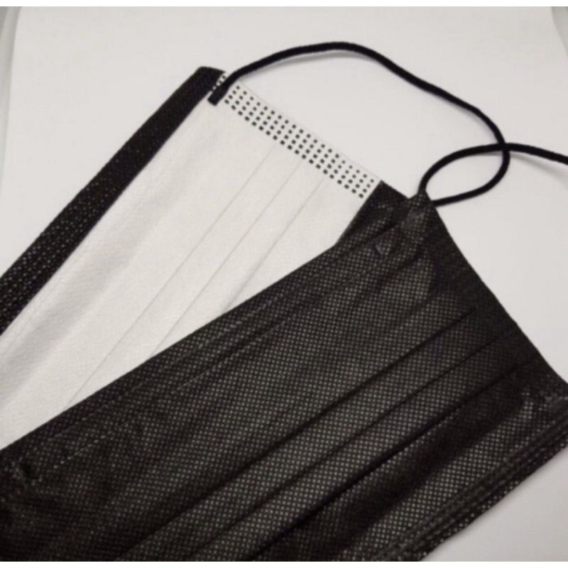 Masker i care hitam putih 3ply earloop masker hitam putih isi 50pcs/ box