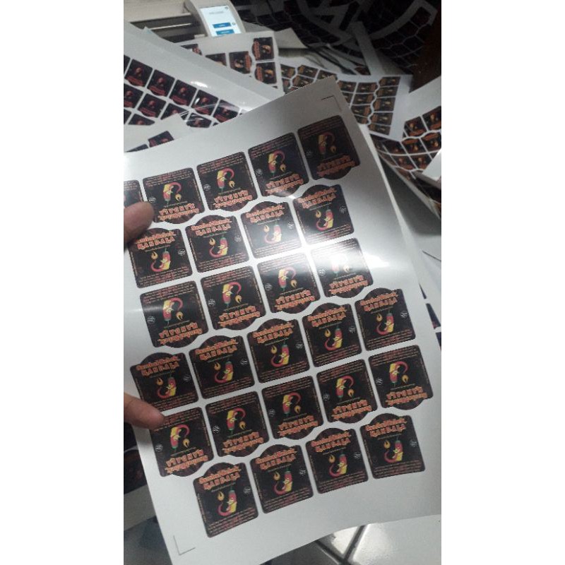 

CETAK STIKER LABEL PRODUK STICKER MAKANA DAN MINUMAN CUSTOM KISS CUTT A3+
