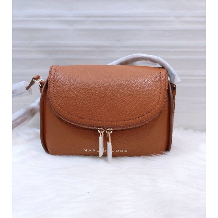 MJ Mini Groove Smoked Almond || Marc Jacobs