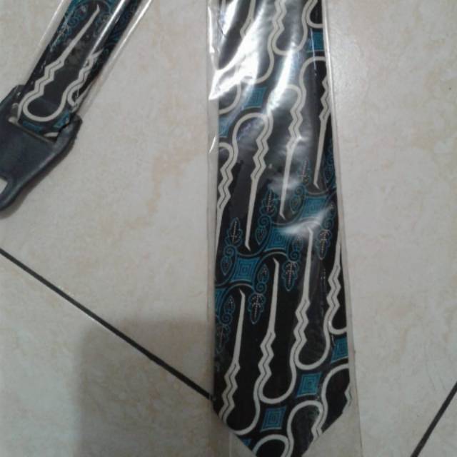 Dasi batik parang toska