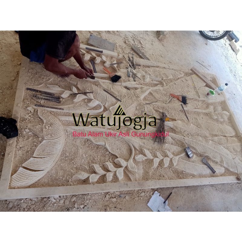 ukiran dinding rumah