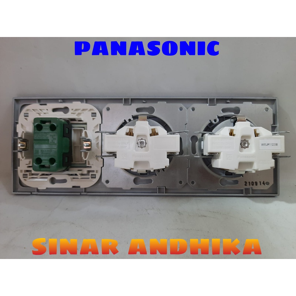 STOP KONTAK DOUBLE + SAKLAR ENGKEL LEBAR HITAM PANASONIC WESJP 11223B+WESJ 5941B