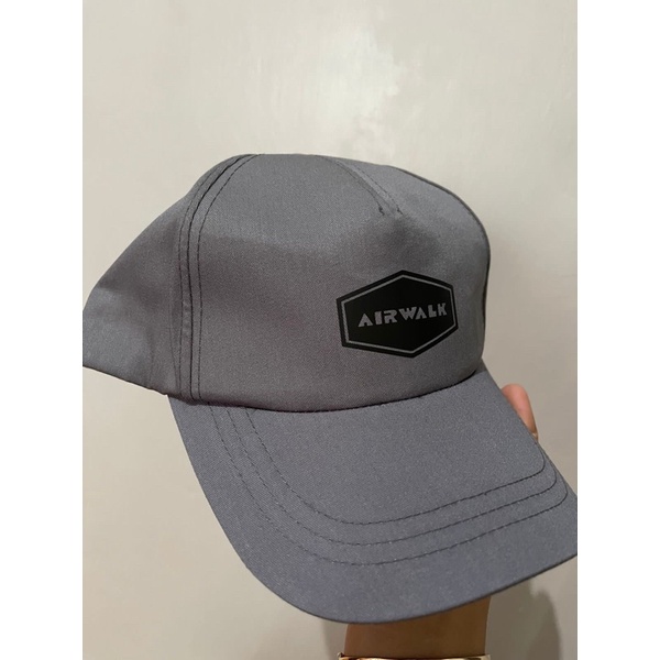 topi airwalk
