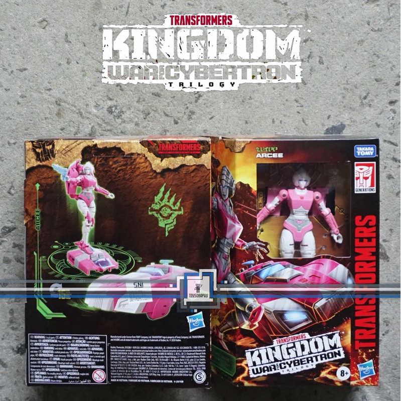 Transformers Kingdom Deluxe WFC Arcee