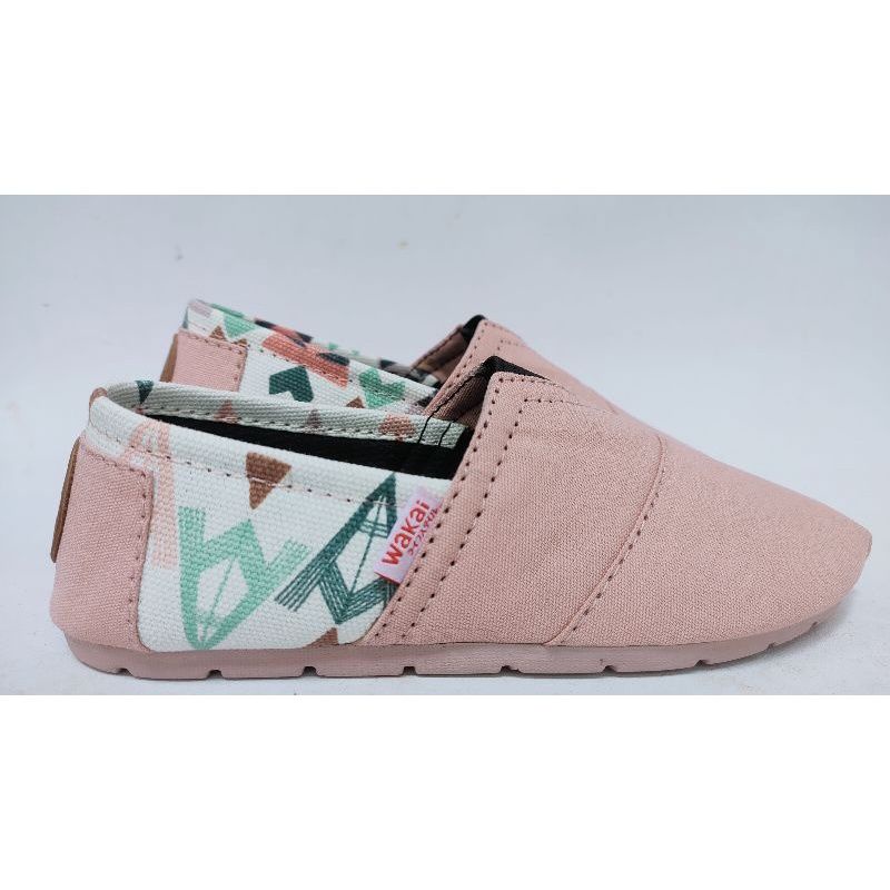 SEPATU SLIP ON WANITA WAKAI PEACH KEN* TERLARIS TERBARU