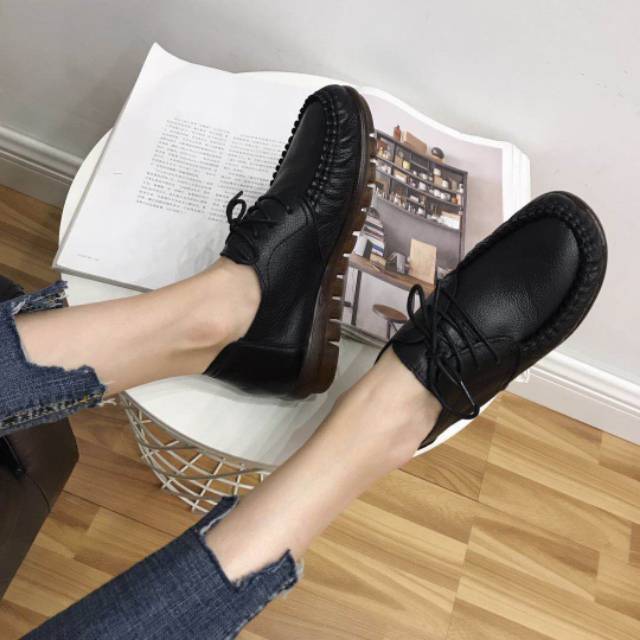 Clarks sepatu wanita / leather