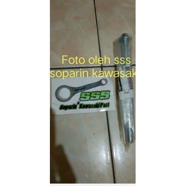 baut dudukan mesin klx bagian atas