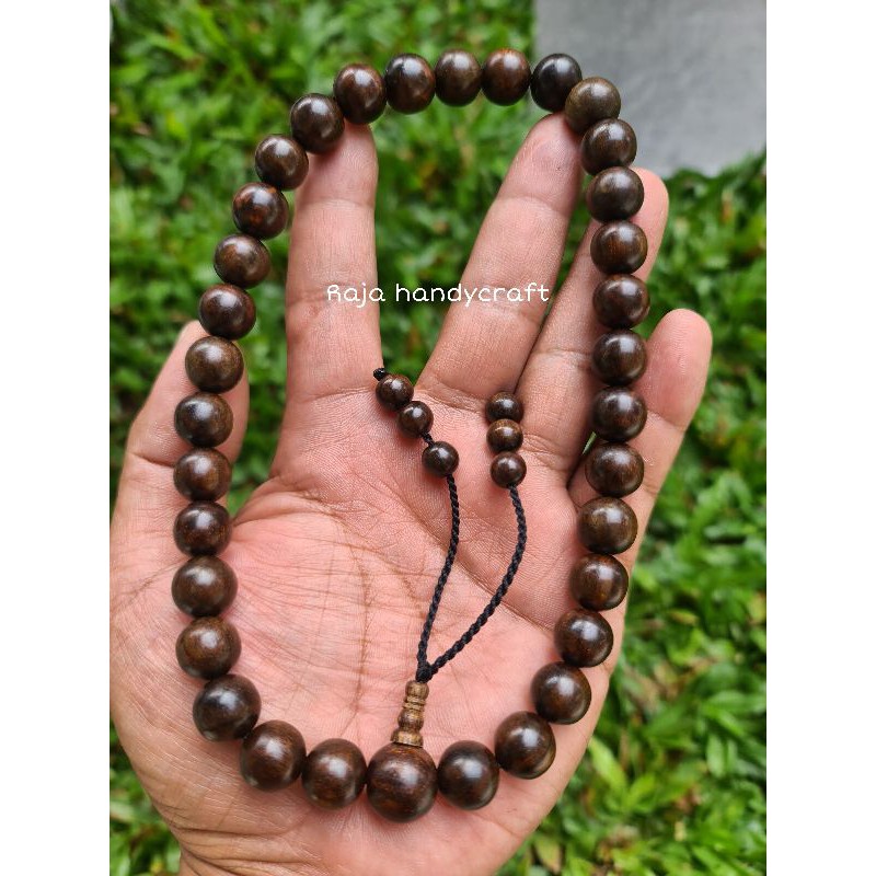 Tasbih kayu gaharu 12 mm tasbih 33 butir tasbih gaharu wangi