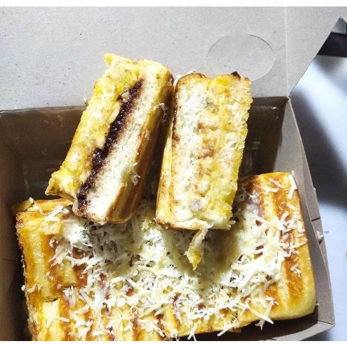 Roti bakar bandung coklat kacang + keju