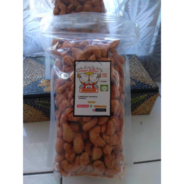 

Kacang Mede pedas (400gr)