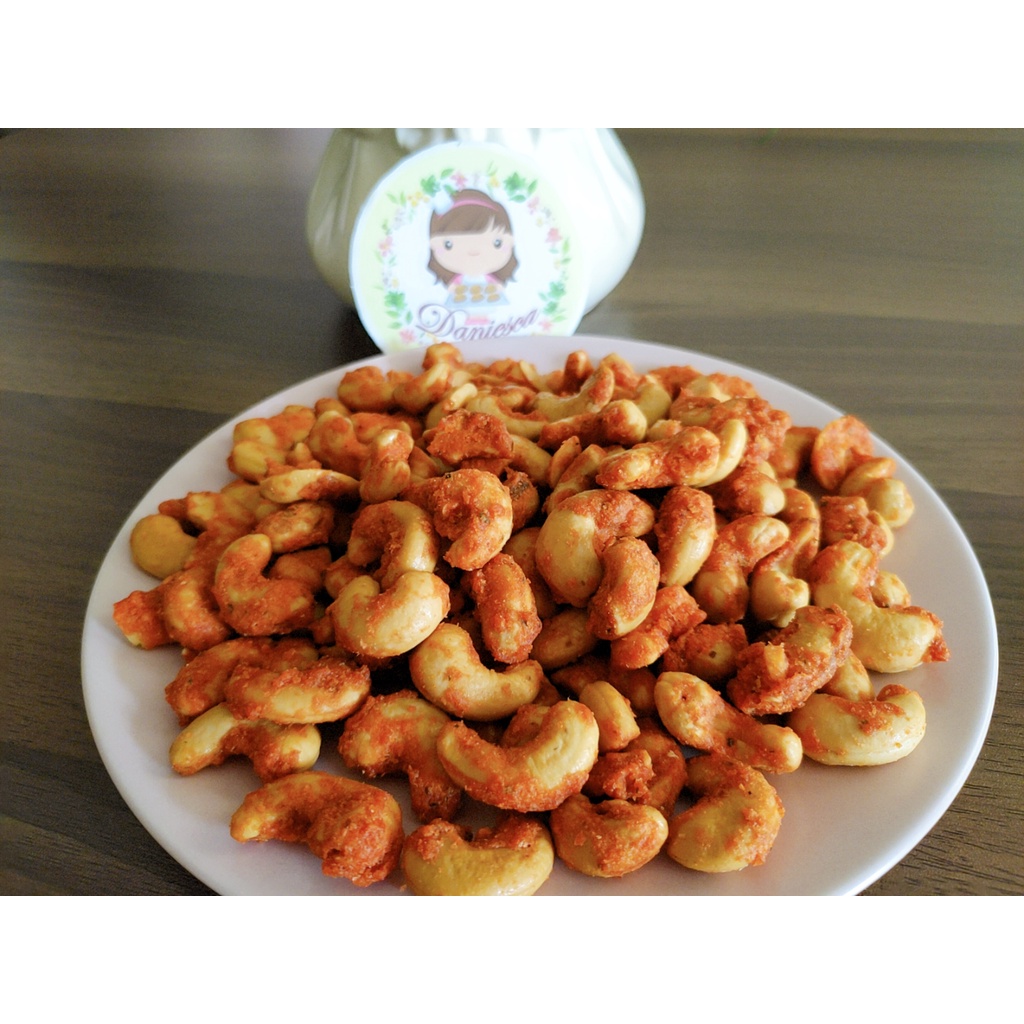 

.500gr kacang mede SUPER Crispy pedas, renyah, enak - ( SCP )