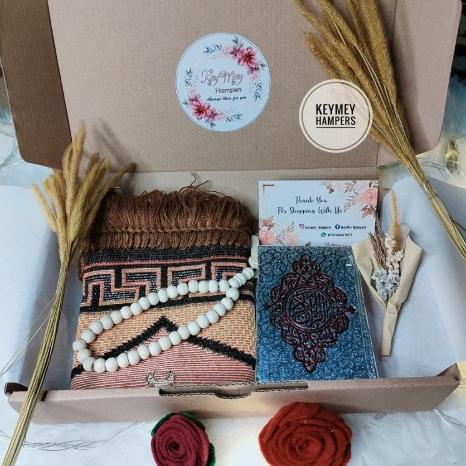 

Sale!!! Keymey Hampers Sajadah / Hampers Lebaran / Gift Box / Hampers Pria - Paling Diminati