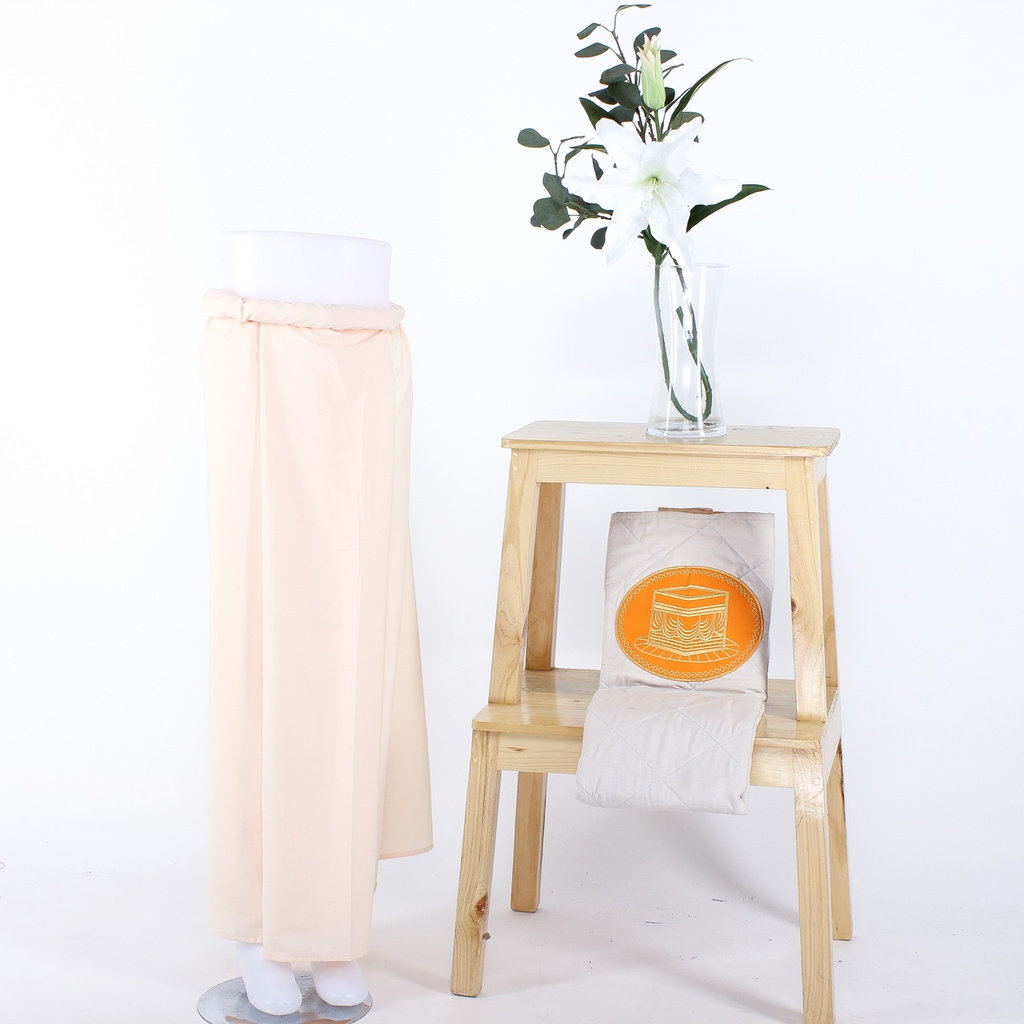 Paket Muslim Peach Sarung & Sajadah by Parisku - Sarung katun Bahan Dingin Sajadah Empuk
