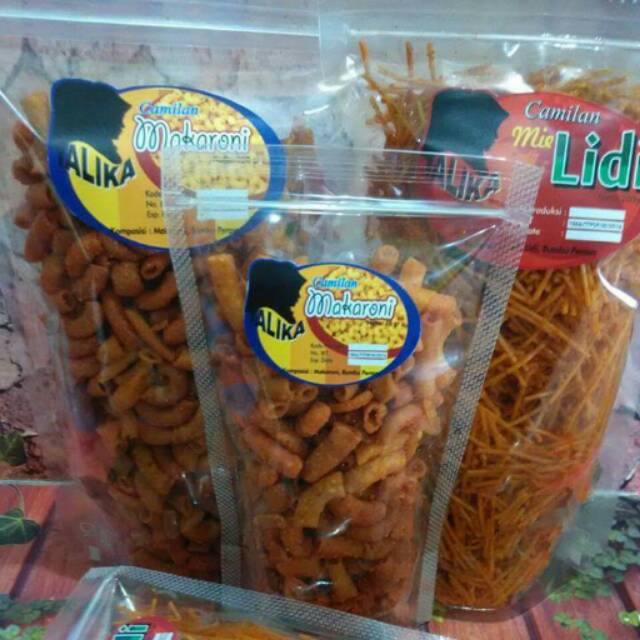 

Mie Lidi Pedas, Makroni Kecil