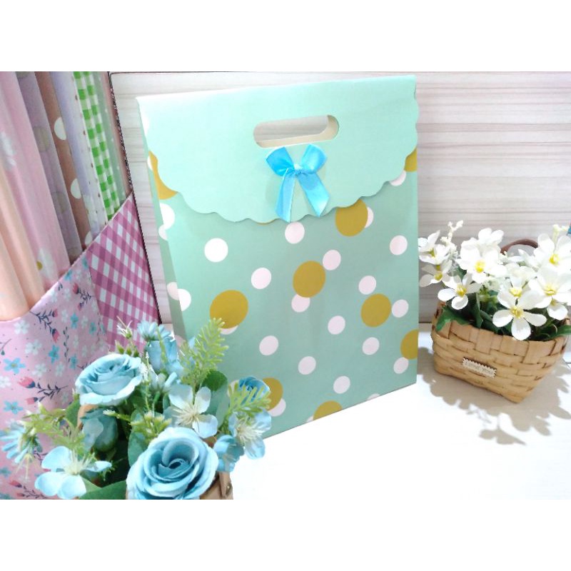 Paperbag lucu ukuran 28x15x37cm