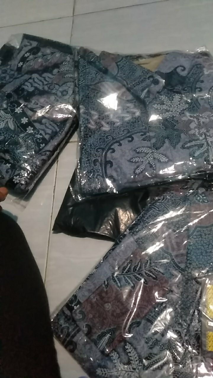 Batik Couple Ayah Dan Anak Lapis Furing Bahan Katun Halus Primisima 40s Warna Ungu