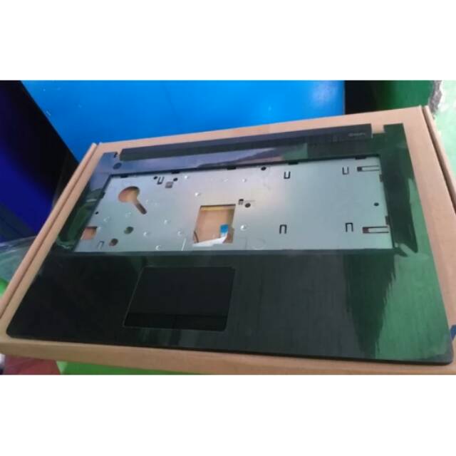 kesing tengah touchpad untuk lenovo G40-30 
G40 series