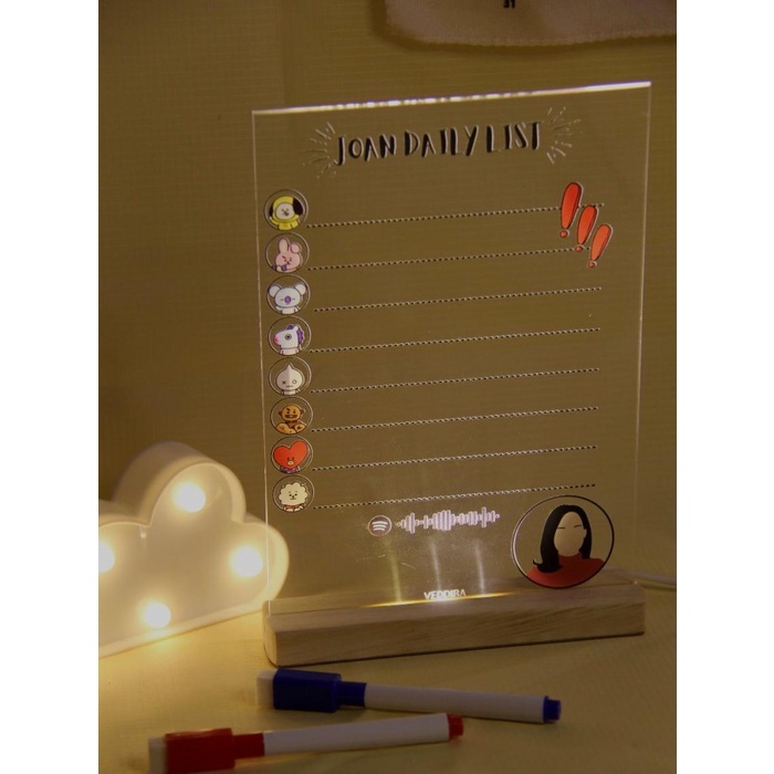 

Buruan Acrylic Stand Kayu Dengan Led Bagus