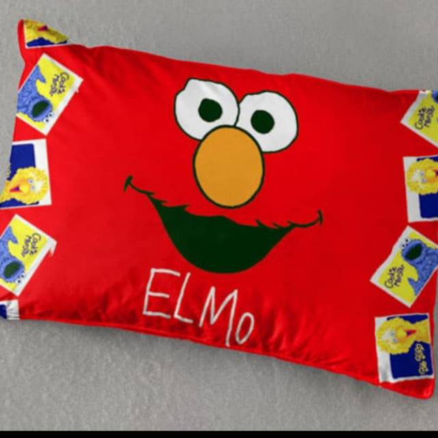 Balmut atau Bantal Selimut ILONA 150x200 motif ELMO