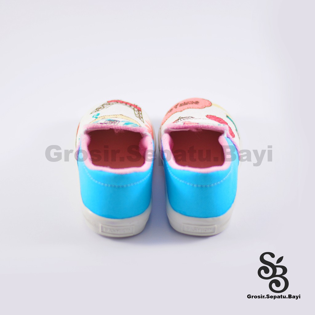 sepatu anak perempuan slip on motif paris murah