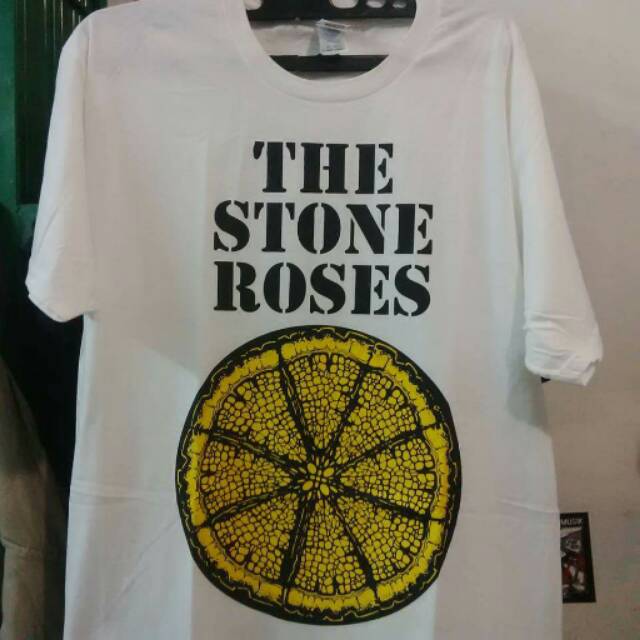 Baju kaos band The Stone Roses tag gildan soft