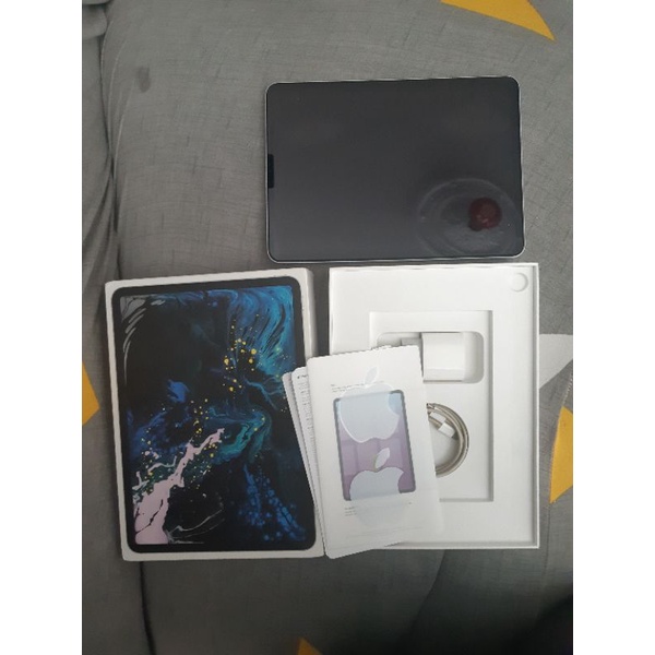 APPLE IPad Pro 11 inch 256gb wifi only 2018 (Silver)
