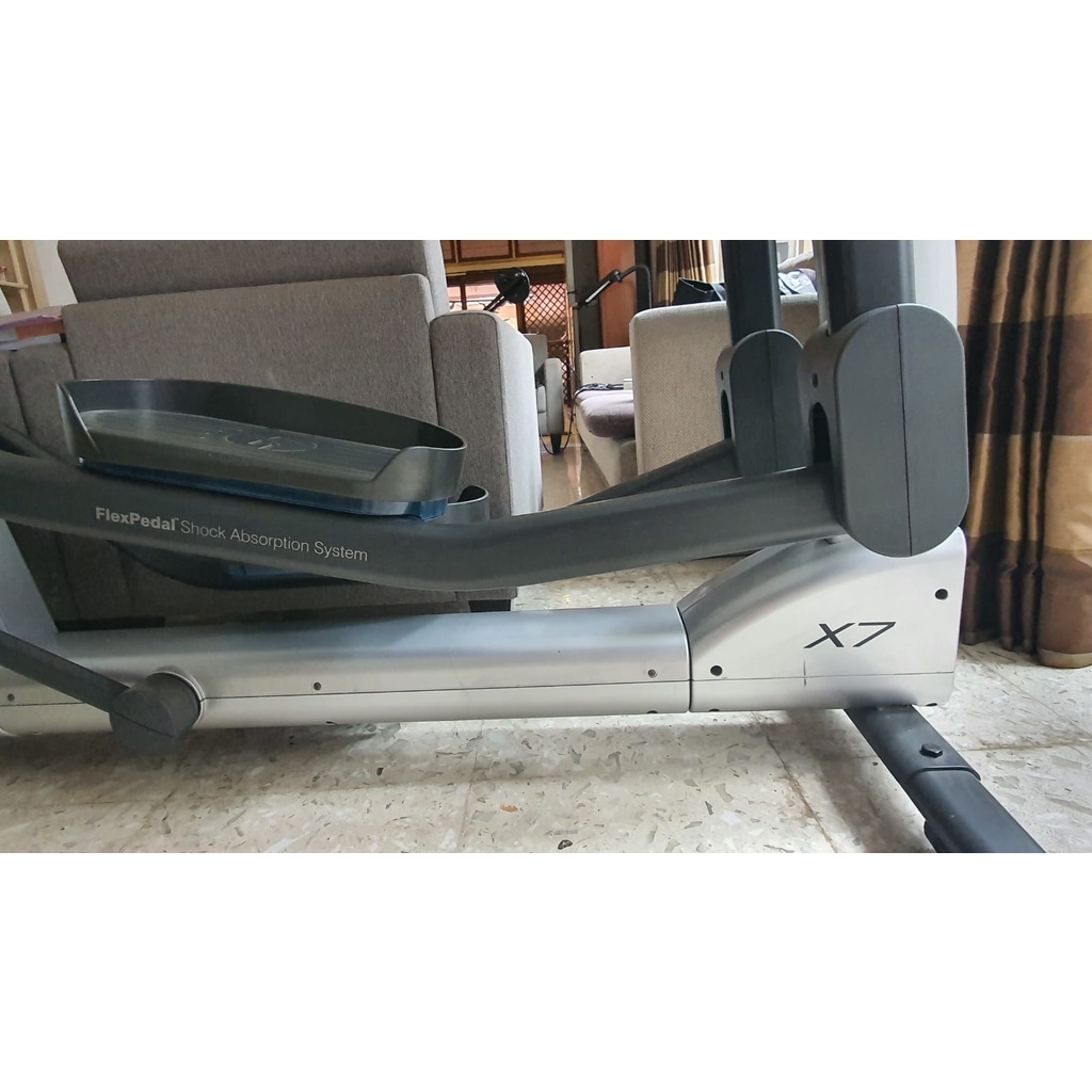 LIFE FITNESS X7 ELLIPTICAL CROSS TRAINER HOME EXERCISE CARDIO MACHINE SECOND LIGHTLY USED PRELOVED BEKAS LIKE NEW TREADMILL