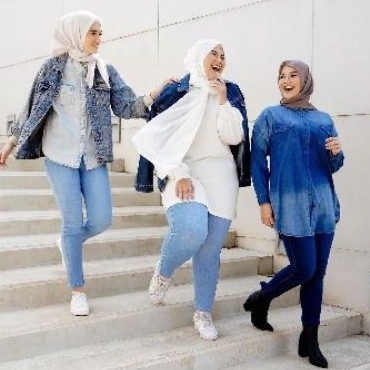 Comjeg Pants dan Chintya Blouse by Geulis