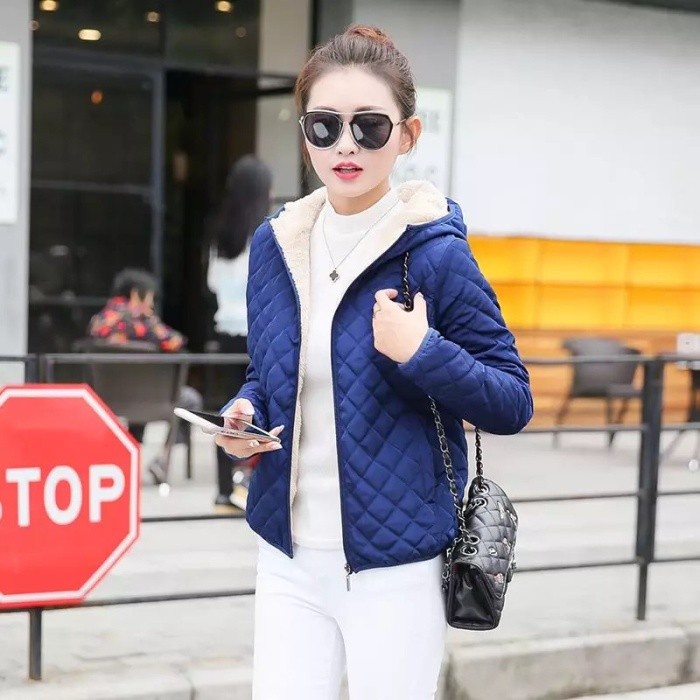 Jaket bulu tebal musim dingin wanita Winter jacket with hoodie