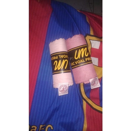 Basic Voal Hijab/Jilbab Umama Segiempat Pink