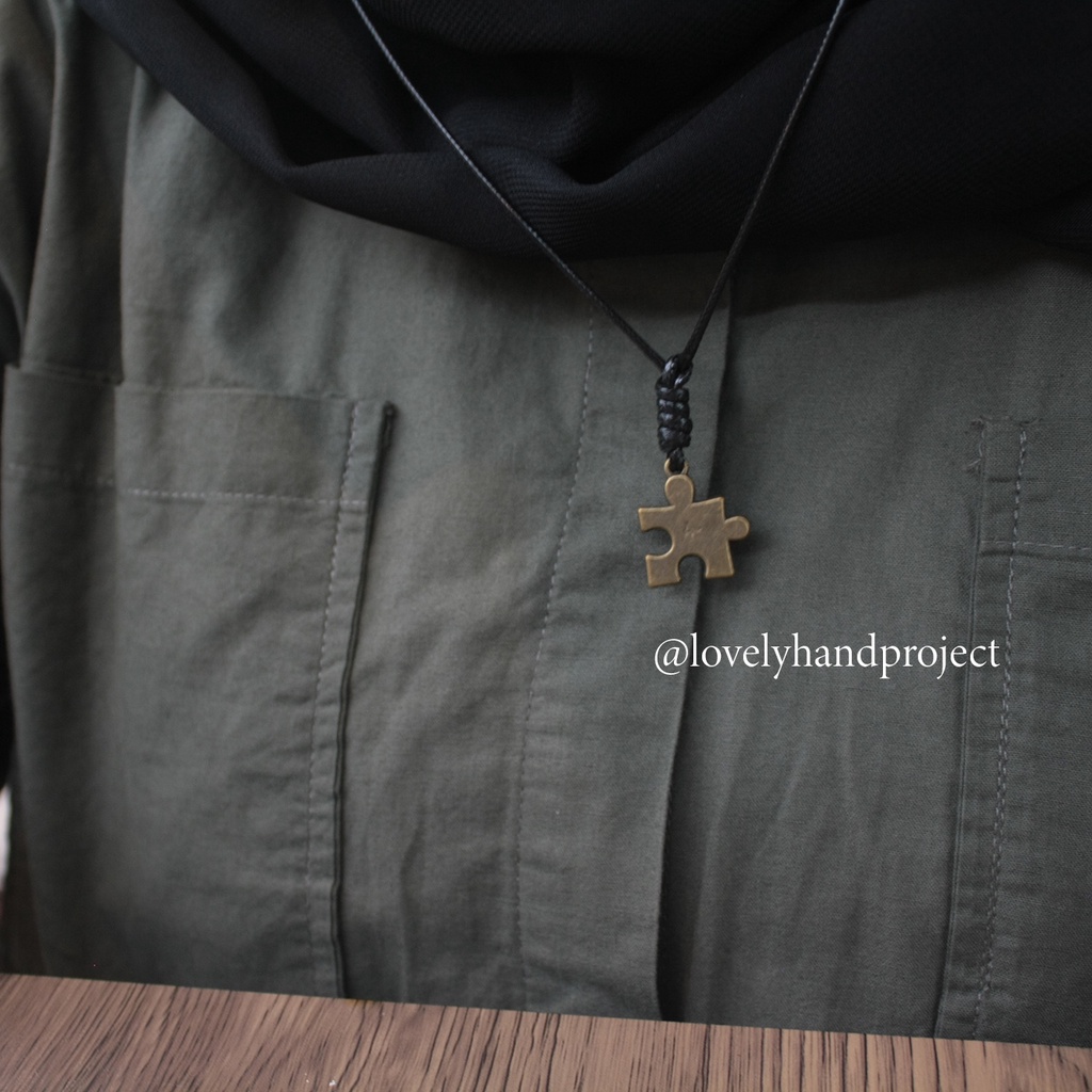 Kalung Puzzle Custom Request Huruf Ukir Inisial Nama Tali Anti air Waxed Cotton Gaya Vintage Etnik Antik Adjustable Ukuran panjang bisa disesuikan untuk Couple persahabatan