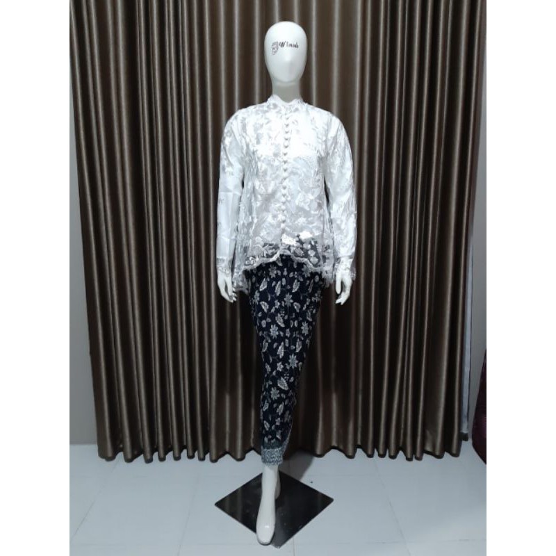 Kebaya Tulle Bordir/ Kebaya Modern / Kebaya Muslim / Kebaya Wisuda / Kebaya Moderen Terbaru / Kebaya Pesta Bahan Tille Lembut