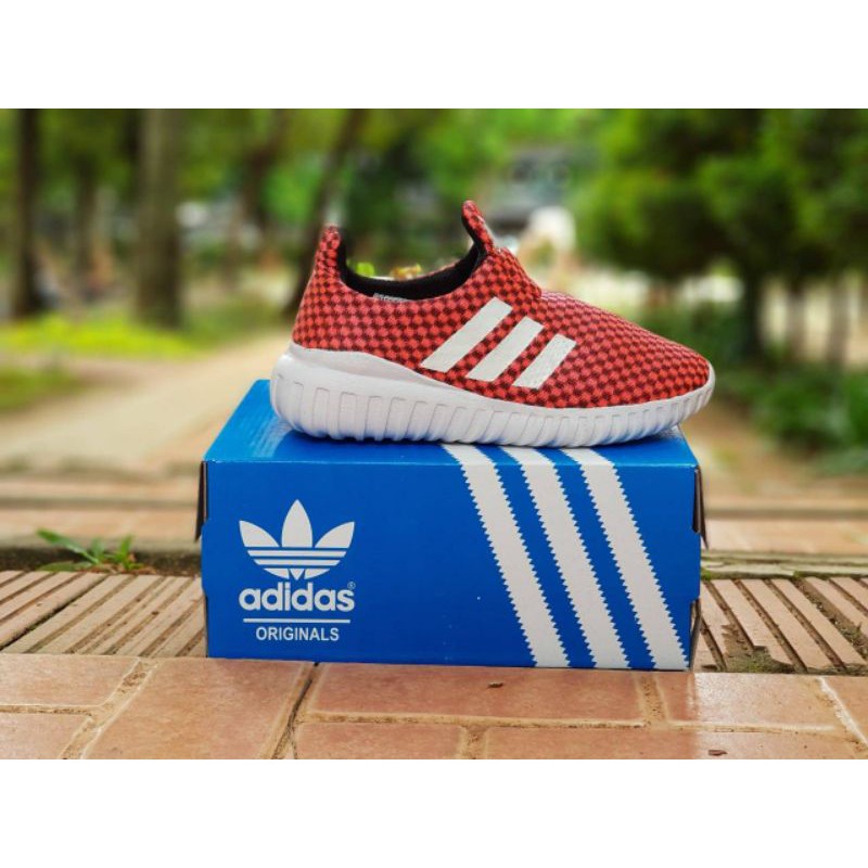 promo diskon sepatu anak adidas slip on kids size 30-35