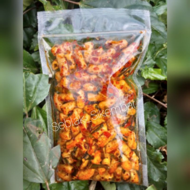 

Cemilan pedas makaroni hitam bantat pedas daun jeruk 100gram