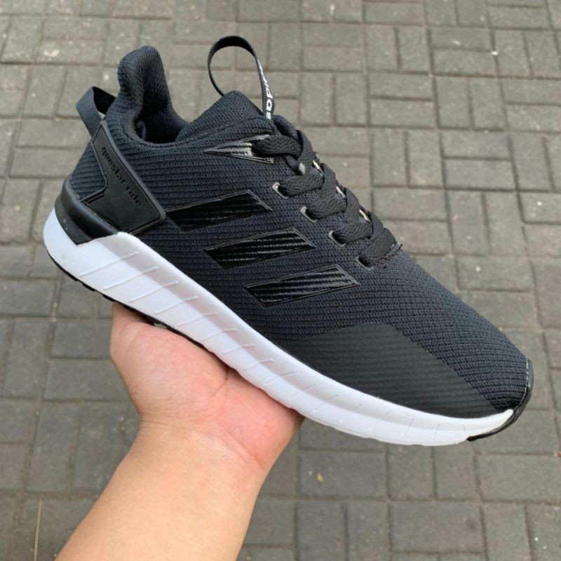 Adidas questar ride
