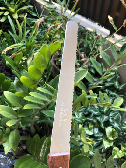 Pisau Roti 2 Sisi Gagang Kayu 10