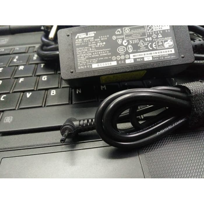 Adaptor Charger Laptop ASUS EeePc Flare 19V - 1.58A ORIGINAL kabel power