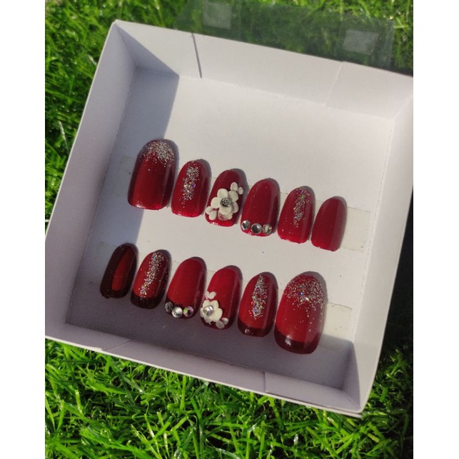 Kuku Palsu /nail art Maroon