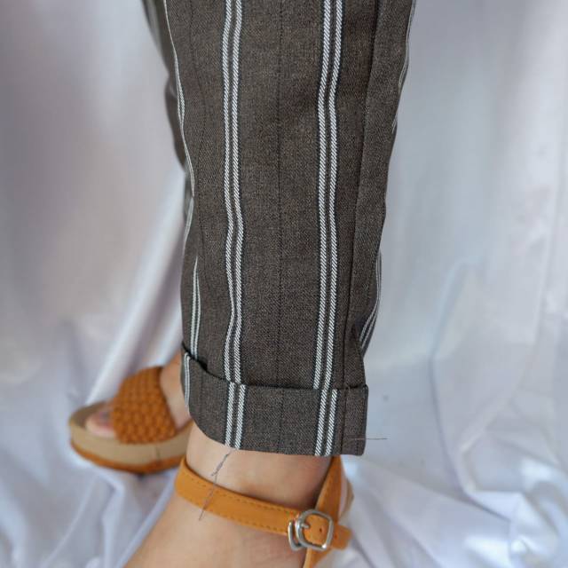 BAGGY PANTS SEMI WOLL SALUR