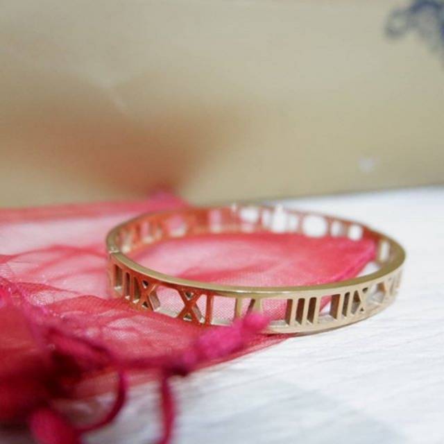 TIFFANY & CO BRACELET