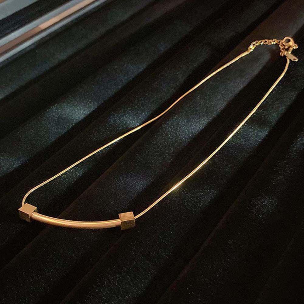 Mxbeauty Kalung Wanita Punk Fashion Warna Emas Fashion Perhiasan Gothic Titanium Steel Gaya Korea