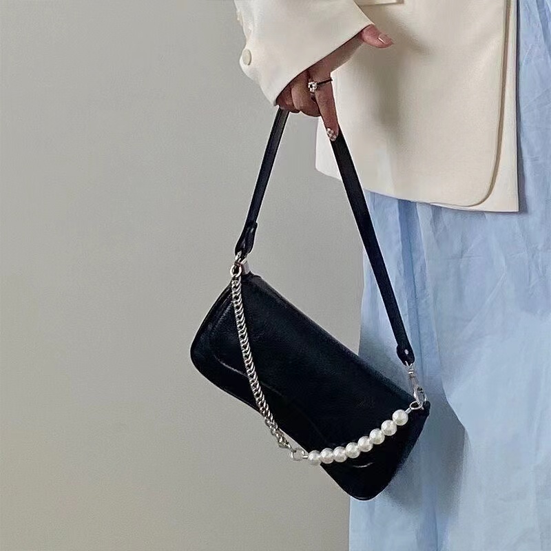 Niche design underarm bag wanita trendi fashion baru tas bahu rantai mutiara tas tangan all-match